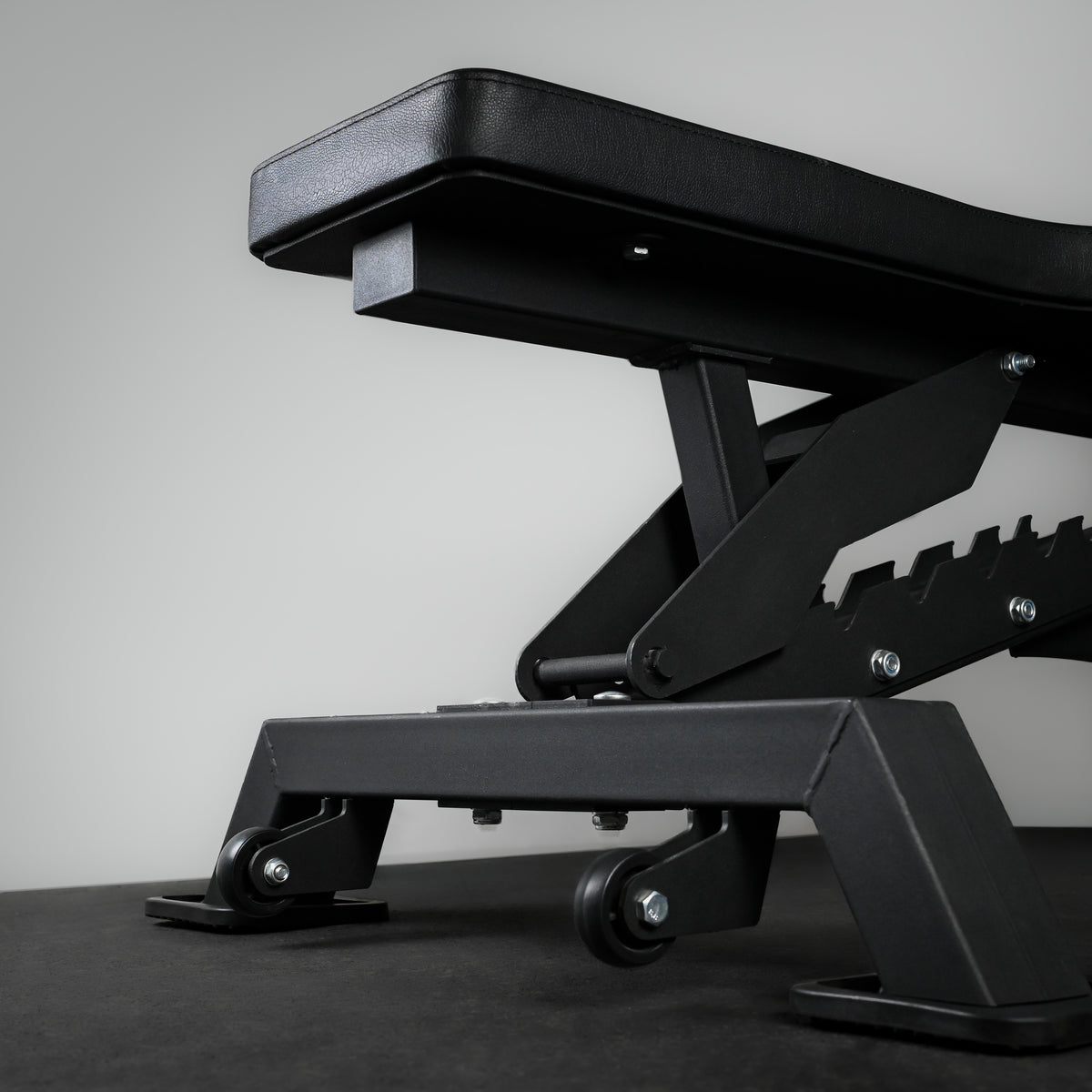 Banc de musculation commercial à trois pieds GYMSETS